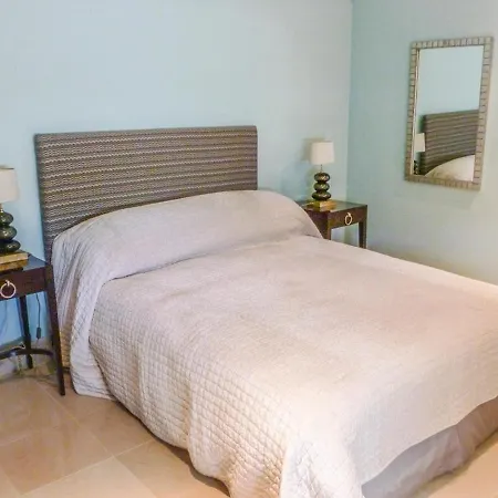 Contemporary And Elegant Designed Villa P2108 *