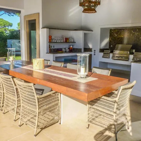 Villa Contemporary And Elegant Designed Villa P2108 *